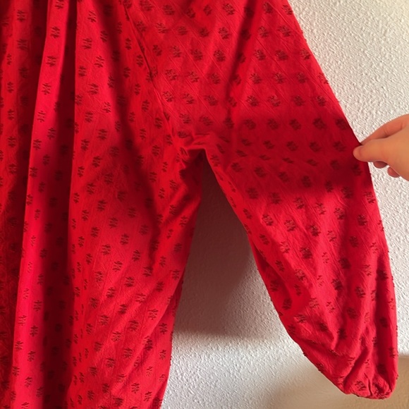 Universal Goods Thread Co Bright Burnt Orange/Red Top in Size M - Good Condition - Picture 8 of 12